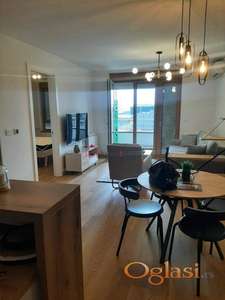 Luxury New-Build Apartment with Parking