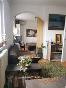 Centar 300e uključujući informatiku