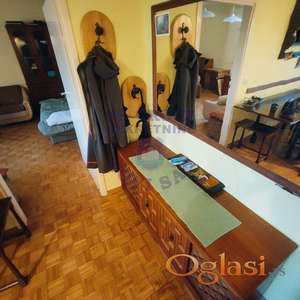 Odličan dvosoban stan na novosadskom keju