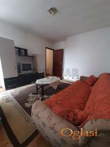 Izdaje se jednoiposoban stan kod Gradske bolnice, 44m2