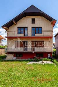 Kuća, Donji Komren, 270 m2