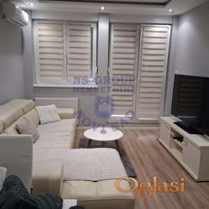 Izdaje se dvoiposoban stan površine 55m² u blizini Bulevara.