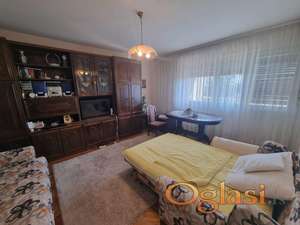 Odličan porodičan stan sa pogledom na Dunav