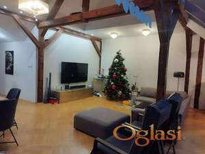 Odličan trosoban stan u samom centru grada!