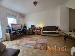 Stan sa parking mestom ID#9387