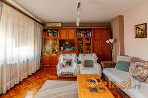 Stan 75m2, kod Narodnog pozorišta