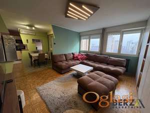 PROSTRAN TROSOBAN STAN NA NOVOM NASELJU, BATE BRKIĆA