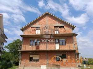 Uknjižena kuća 489m2 20 minuta  od Ustaničke ID#8305