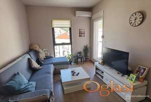 Furnished 1 bedroom apartment in Tivat, Kava