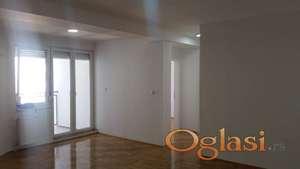 Novi Sad - Detelinara - Kornelija Stankovića - četvorosoban stan - prostor za tihe delatnosti - odmah useljivo - 600 eura
