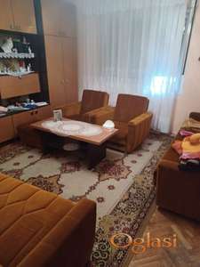 Kuća na prodaju u Perlezu