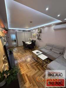 RIBLJA PIJACA, 42m2, Jednoiposoban, Renoviran, Namešten