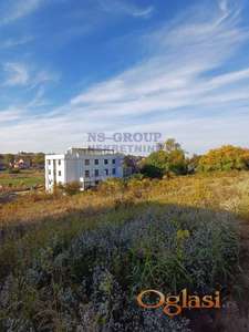 Plac 1799m2-Karagače