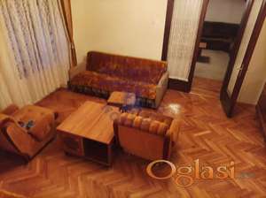 Kuca u centru S. Karlovaca 237m2