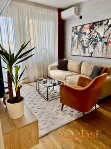 Prodaje se odlican jednoiposoban stan sa parkingom u Kraljevom Parku! ID#1150