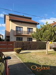 SPRATNA KUĆA NA ODLIČNOJ LOKACIJI