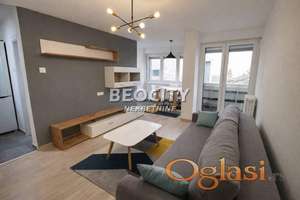 Novi Sad, Železnička Stanica, Bulevar oslobođenja, 1.0, 33m2