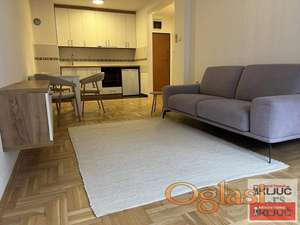 GRBAVICA,DVOSOBAN,MODERAN STAN-NOV NAMEŠTAJ