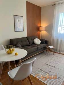 ~~~ PRELEPA garsonjera Nova Detelinara ~~~