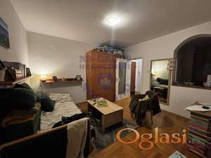 Fantastican stan na Grbavici! Odlicna investicija!