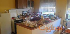 Spratna kuća, 256m2,  Sremski Karlovci