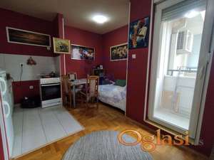 Garsonjera kod Zeleznicke stanice,28m2