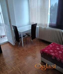 Izdaje se garsonjera- Narodnog Fronta