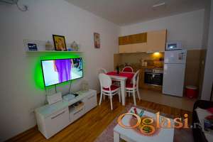 Jednosoban stan  sa garažom u blizini Japanskog vrta