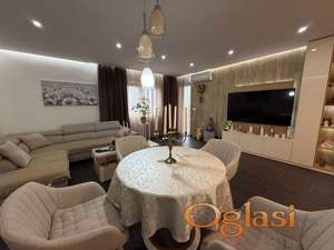 FANTASTIČAN TROSOBAN STAN 85M2 - RUMA