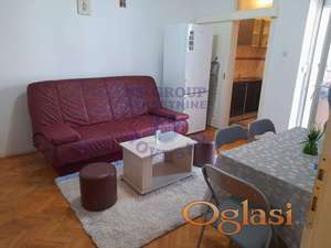 Sjajna ponuda! Odličan jednoiposoban stan na Grbavici