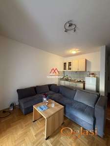 Garsonjera - 28m2 - Adamovićevo naselje