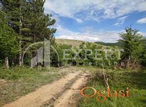 Na prodaju parcela pod šumom u Berbatovu, 3724m2