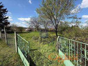 Na prodaju plac u Sremskoj Kamenici na odličnoj lokaciji