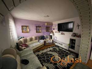 Odlicna spratna kuca na Klisi!