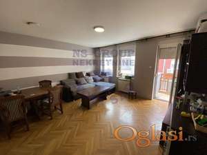 PORODIČAN STAN NA BULEVARU OSLOBOĐENJA // 90M2 //