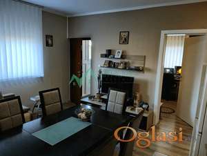 Jednoiposoban stan sa parking mestom - odlična cena!