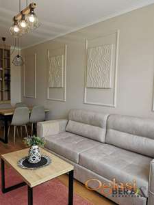 MODERAN DVOSOBAN STAN, CENTAR