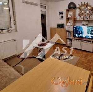 Odlična garsonjera preko puta Avenije ID#5550