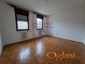 Odličan trosoban stan na Novoj Detelinari!