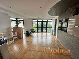 Odličan četvorosoban stan! Puškinova - Grbavica