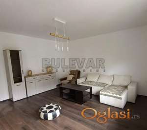 Izdaje se odličan stan na Panteleju, 90m2