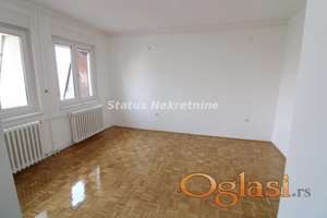 Renoviran Dvosoban stan Pasterova-62 m2 -065/3858-888