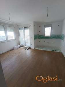 Adice odličan dvosoban brzo useljiv stan