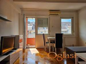 IZDAJE SE DVOSOBAN STAN – GRBAVICA