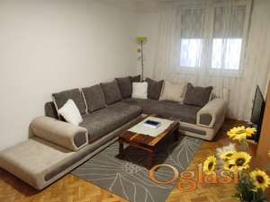 Prodaje se funkcionalan jednosoban stan – 31 m²  u blizini Sajma