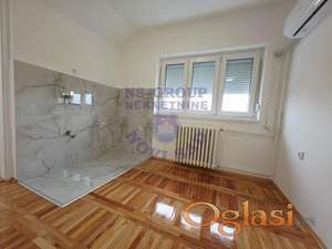 Jednosoban,odlican,Zeleznicka stanica