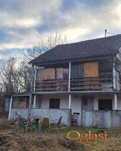 Kuca na odlicnom placu na Banstolu