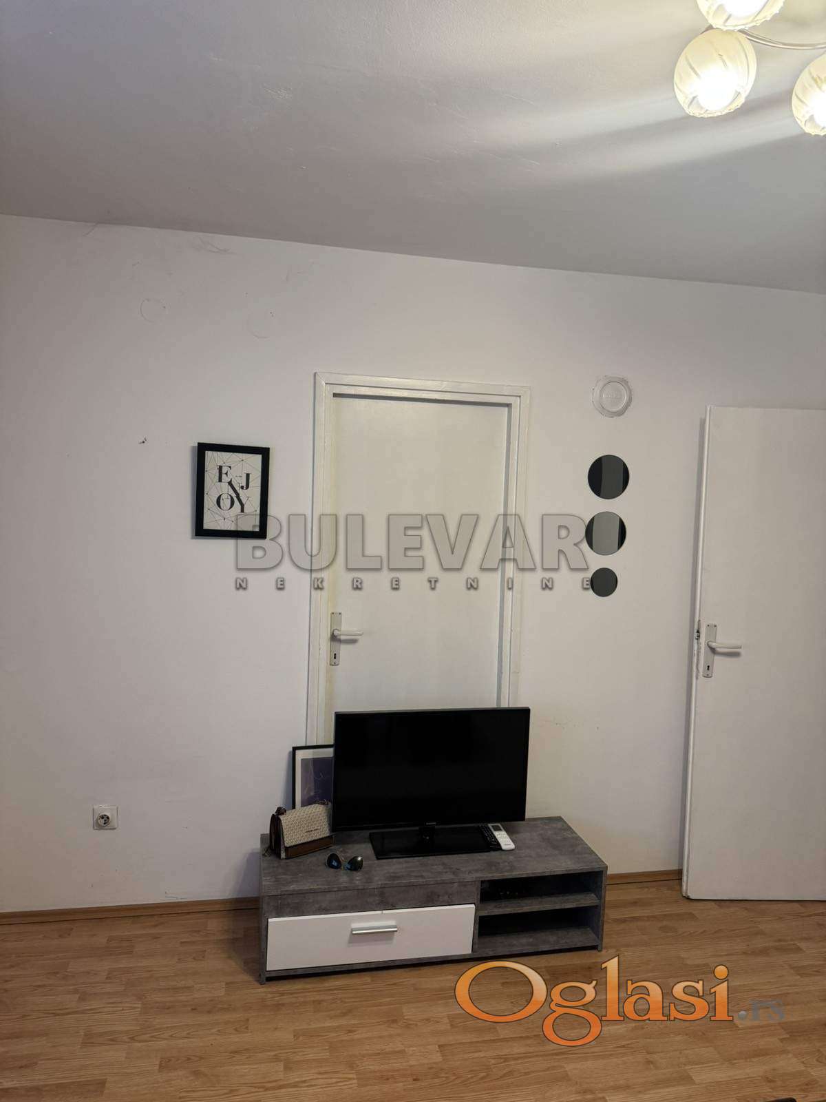 Furnished studio in the center Kragujevca 33 m² — photo