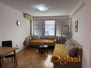 Odlična garsonjuera na Grbavici!