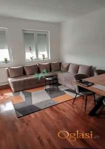Izdaje se stan na atraktivnoj lokaciji 